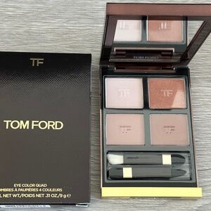 TOM FORD  Eye Color Quad Eyeshadow Palette - Color: Sous Le Sable